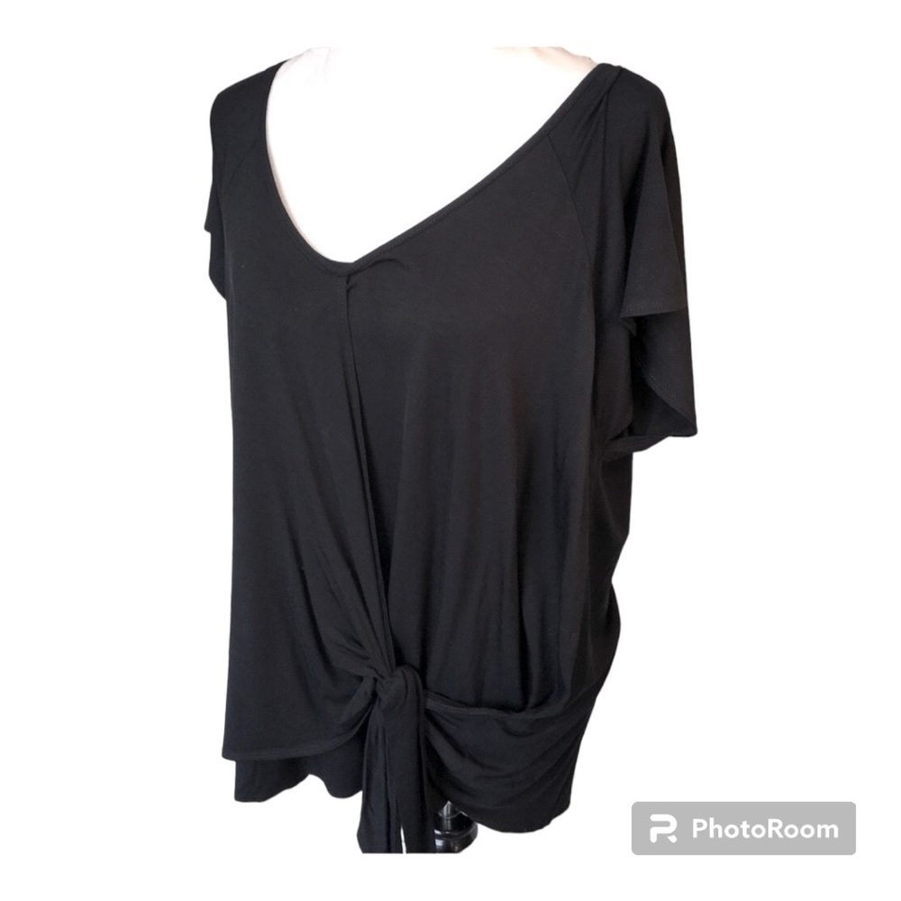 BOUTIQUE ITEM- 💥LAST ONE💥 3X -CURVY V-NECK SHORT SLEEVED TOP W/ SIDE KNOT